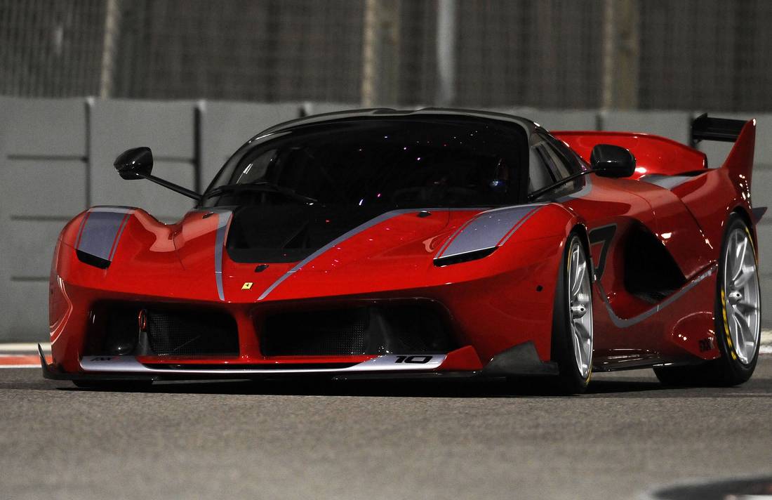 ferrari-fxx-front