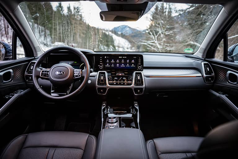 Kia-Sorento-1.6-Hybrid-2021-Cockpit