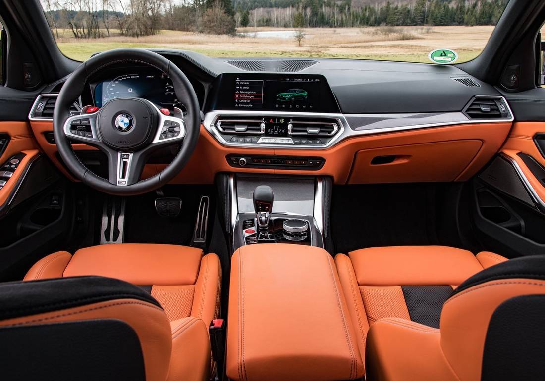 BMW-M3 Sedan Competition-2021 interior