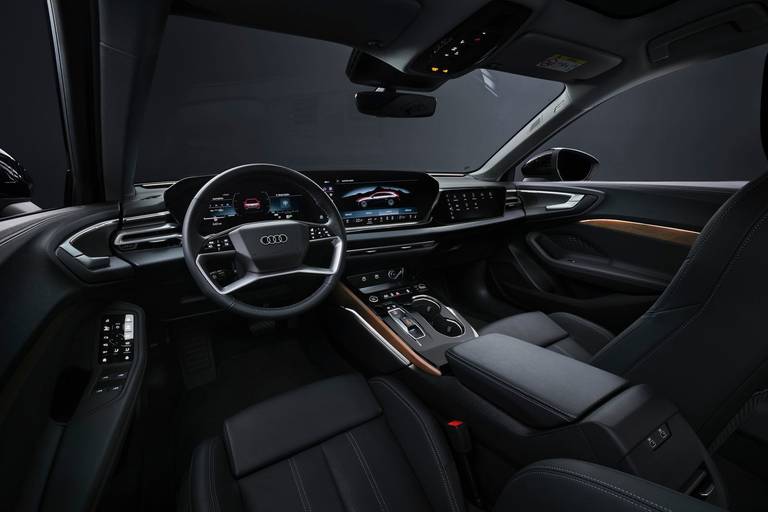 audi-a5-avant-2025-cockpit