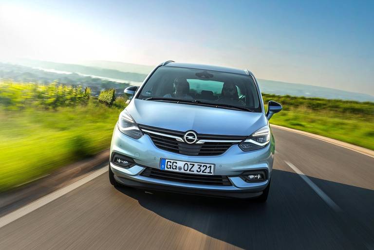 Opel-Zafira-C-Front