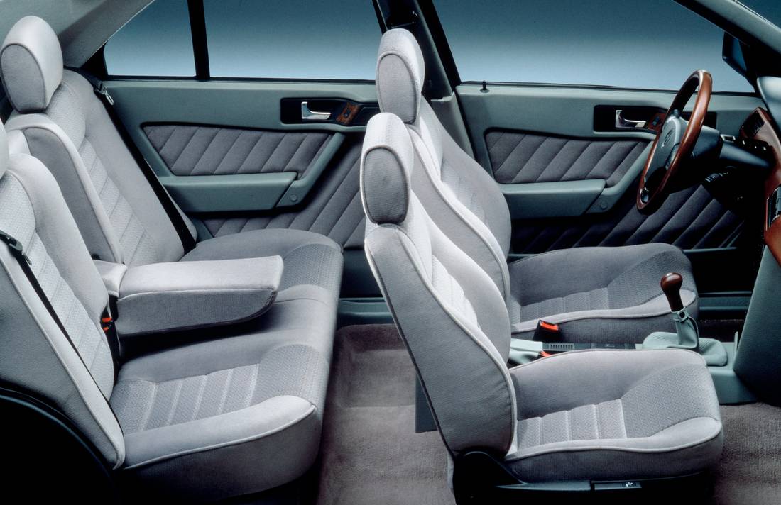 alfa-romeo-155-seats