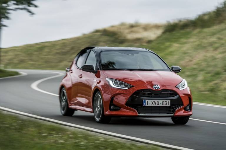  Wer hätte gedacht, dass der Toyota GR Yaris so viel Power hat: Der sportliche Kleinwagen hat 261 PS auf der Uhr und schafft es in 5,5 Sekunden von 0 auf 100.