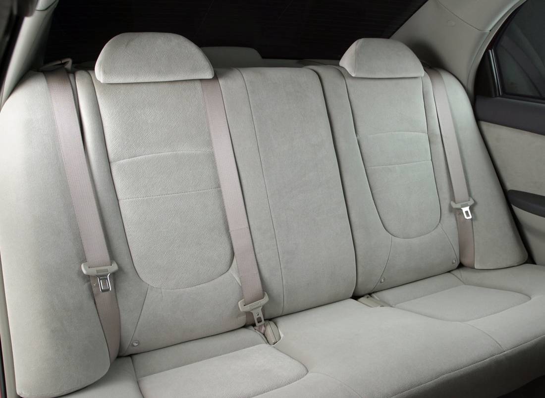 kia-spectra-seats