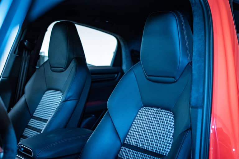 Cayenne-Coupe-Seats