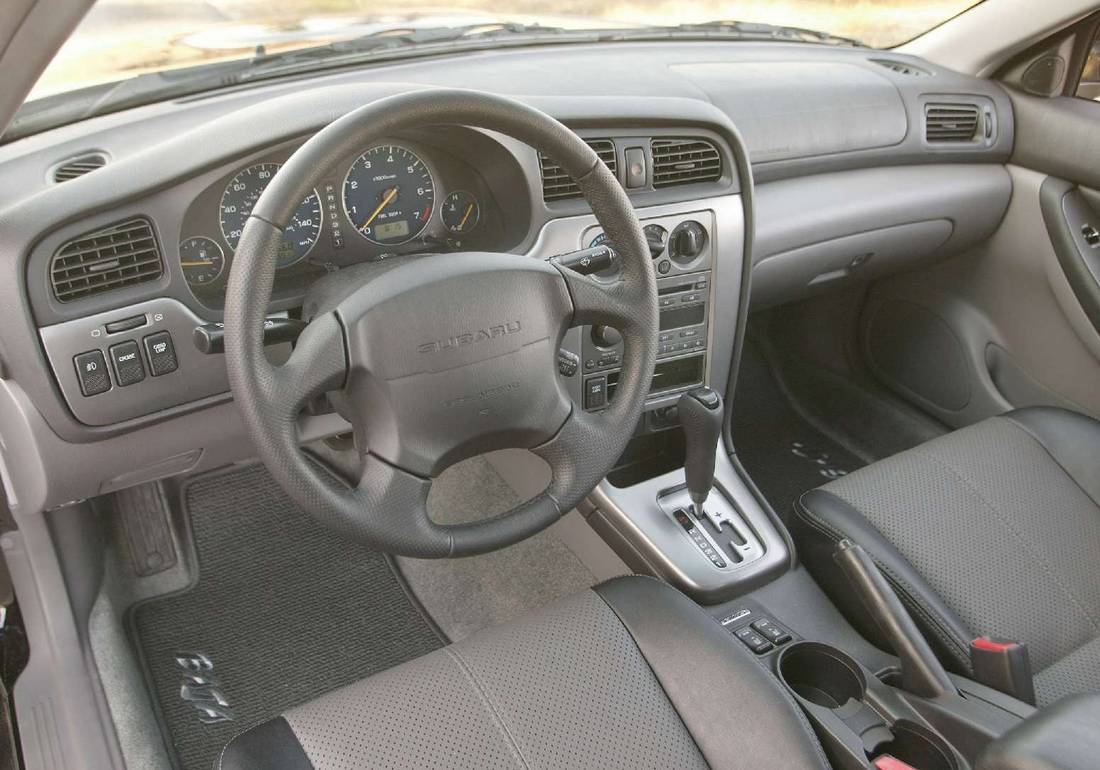 subaru-baja-interior