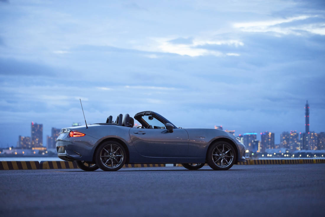 Mazda MX-5 2020 Side 1