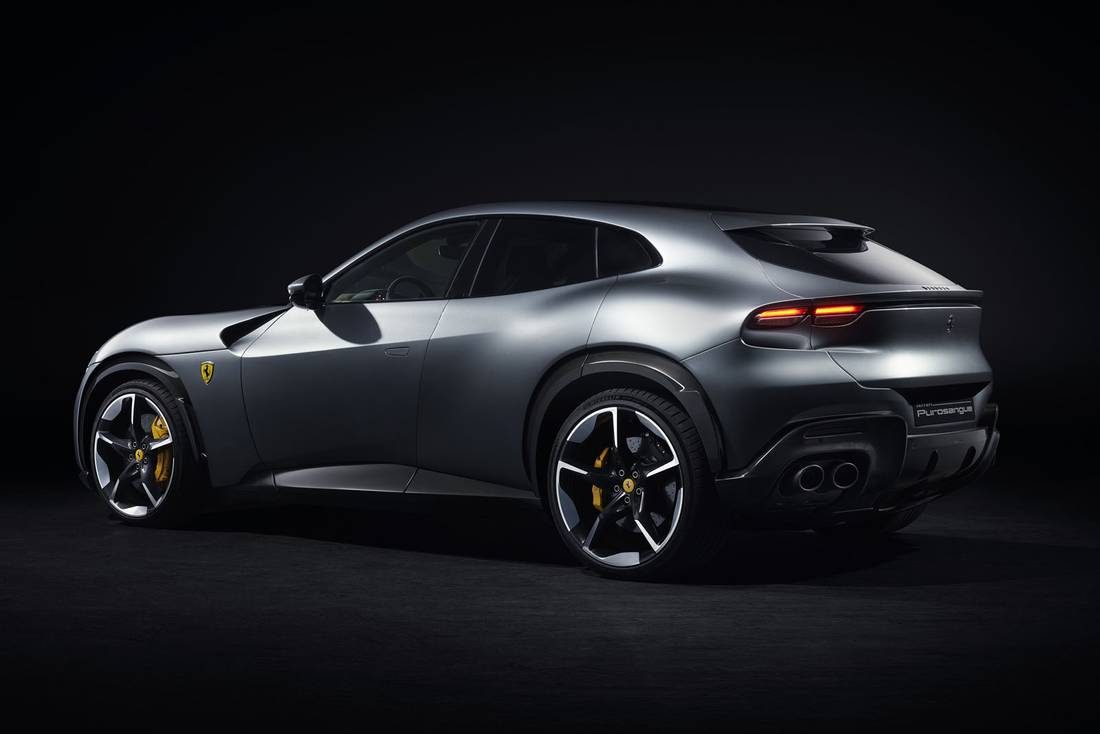 Ferrari-Purosangue-2023-Side