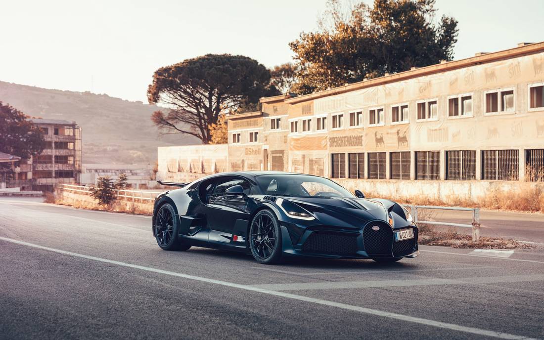 Bugatti Divo Front