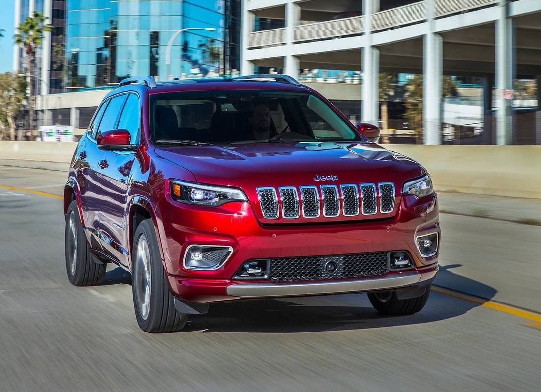 jeep-cherokee-front