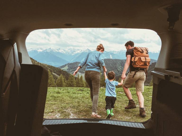  7-Sitzer zeichnen sich oft durch ihre kompakte und hochbauende Form aus, wie etwa SUV, Vans oder Minibusse