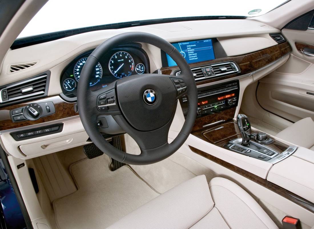 bmw-760li-interior