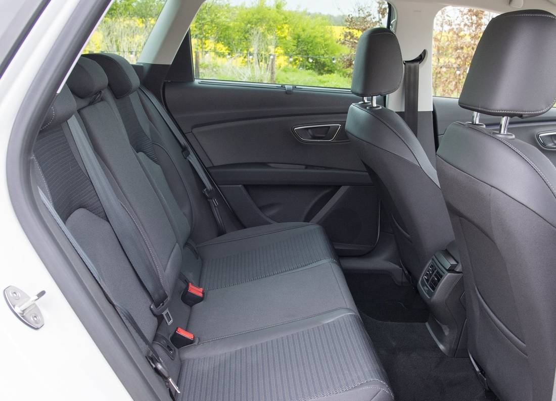 seat-leon-st-seats