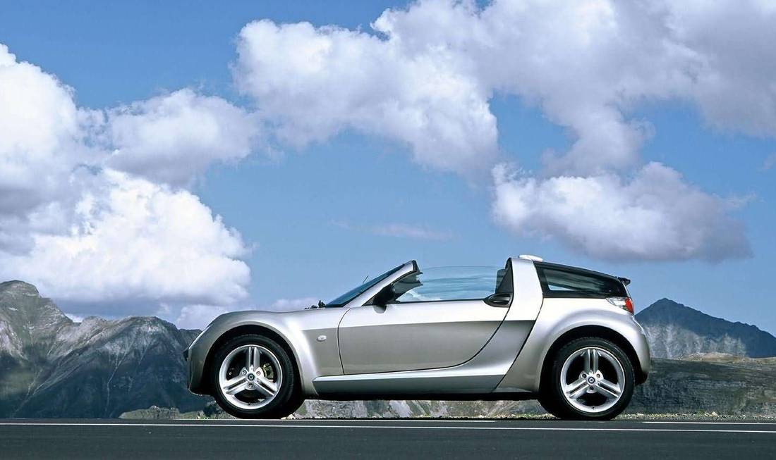 smart-roadster-coupe-side