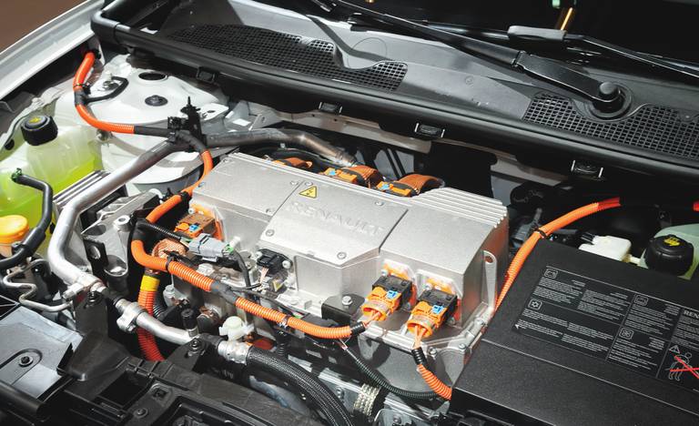 Handys und Elektromotoren als Krankmacher - Wie gefährlich ist Elektrosmog  im Auto?