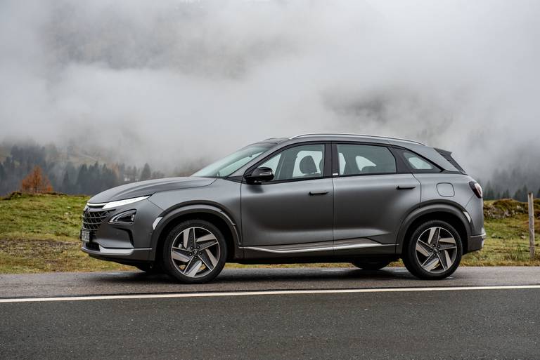 Hyundai-Nexo-2021-Side