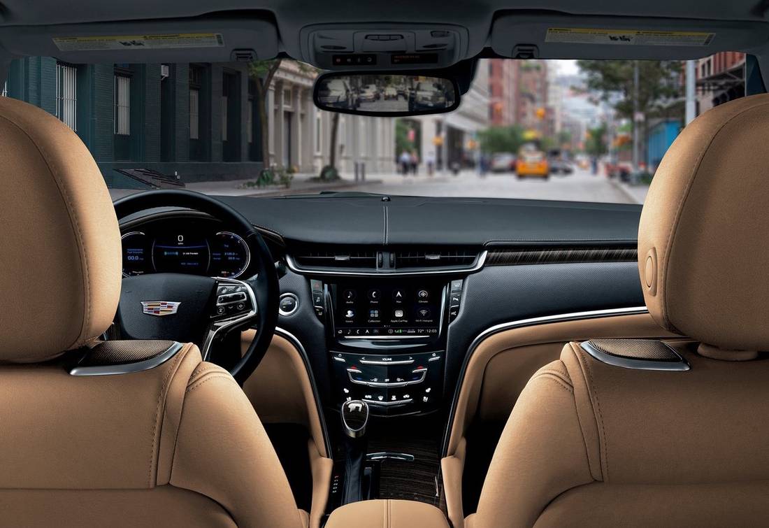 cadillac-xts-interior