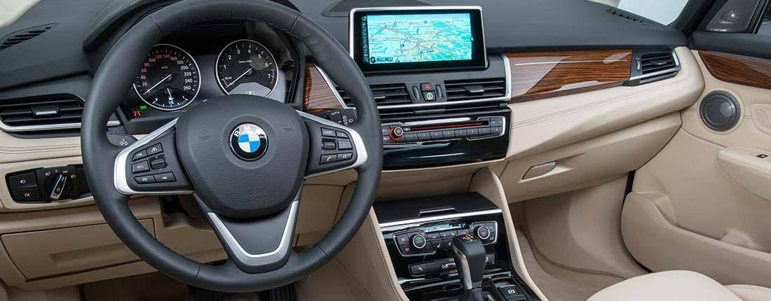 bmw-225i-active-tourer-interior