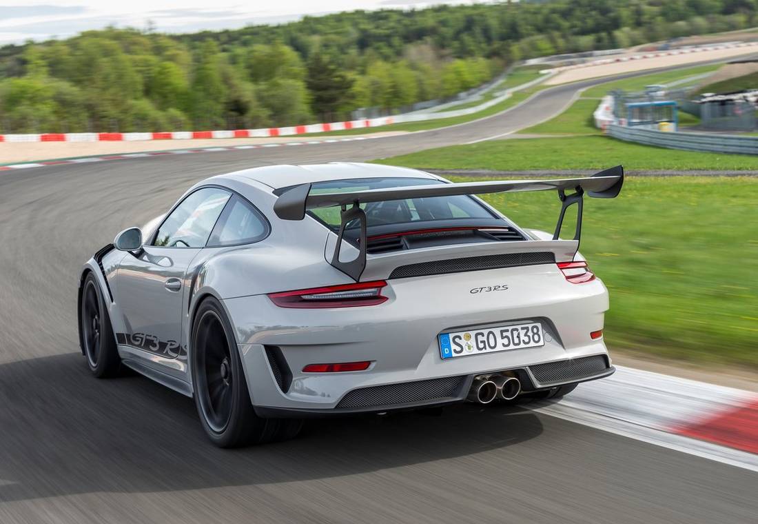 porsche-911-gt3-rs-back