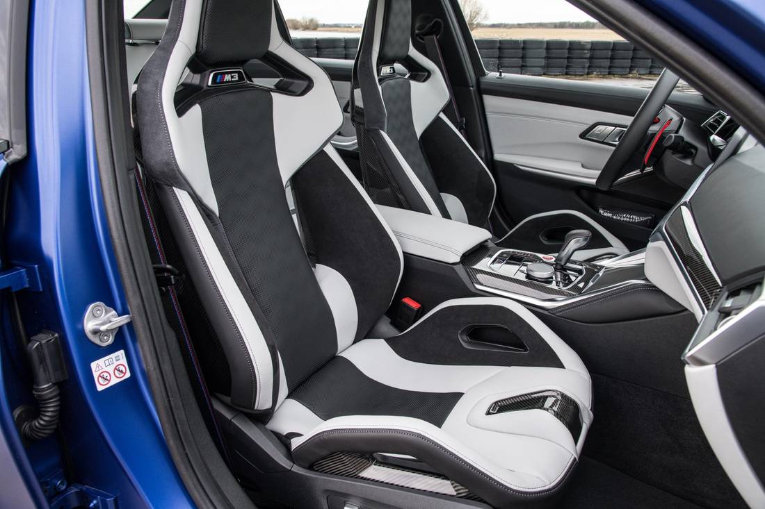 BMW-M3-Frontseats