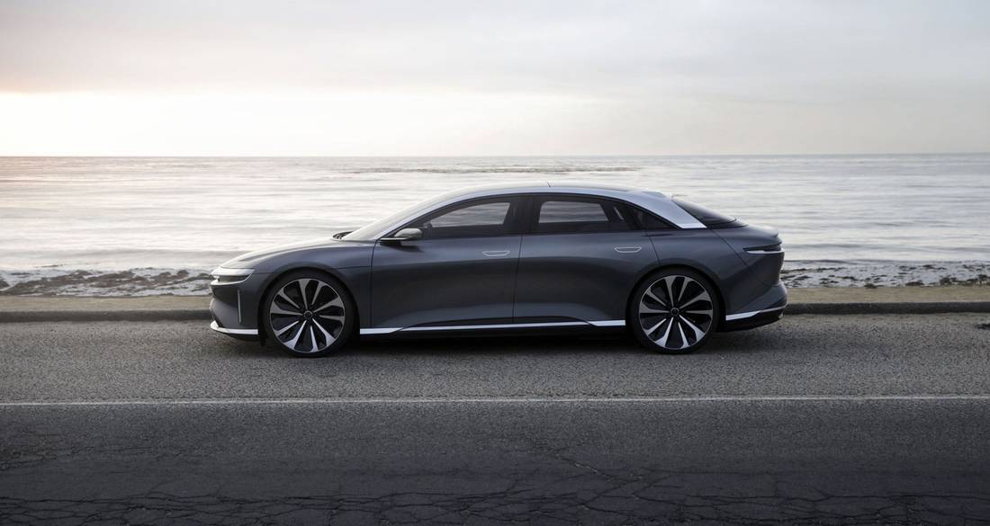 Elektrische Lucid Air kan 1930 km/h ... laden