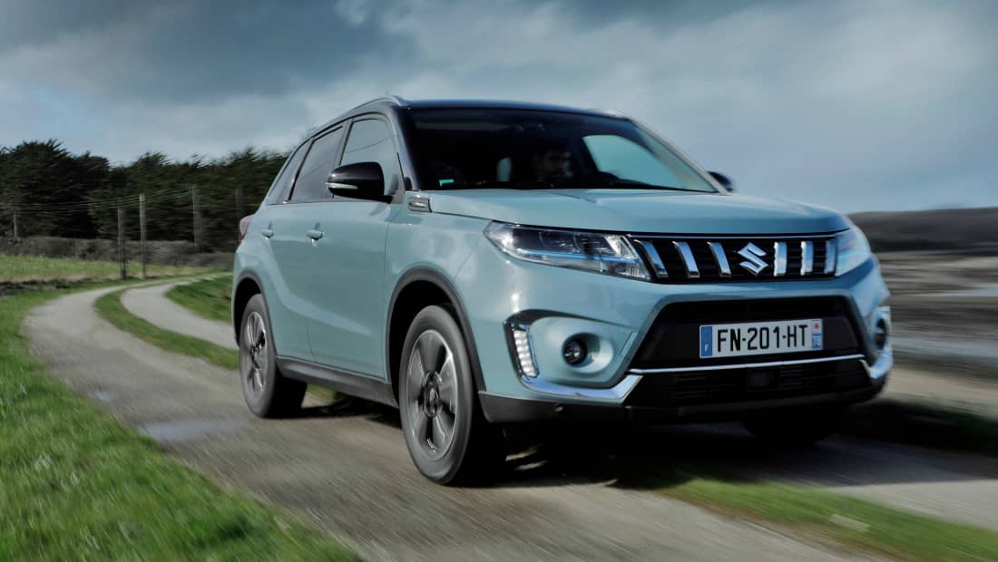 Suzuki Vitara Hybrid 4x4 D'une (petite) pierre, deux coups. AutoScout24