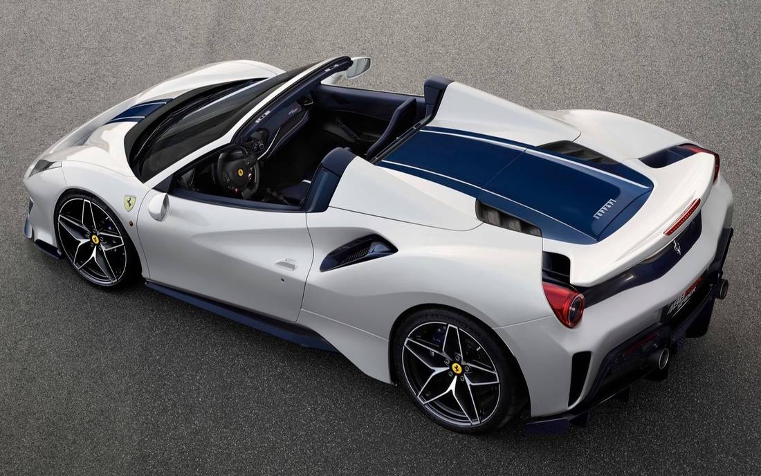 ferrari-488-pista-spider-back