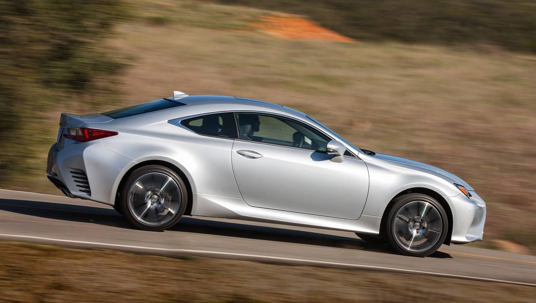 lexus-rc-200t-side