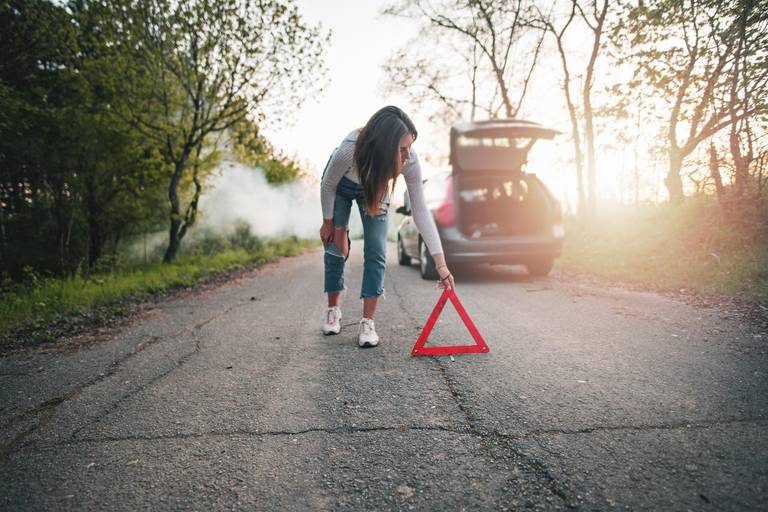 GTÜ: Warnweste gehört in jedes Auto