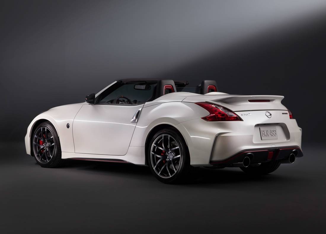 nissan-370z-nismo-roadster-back