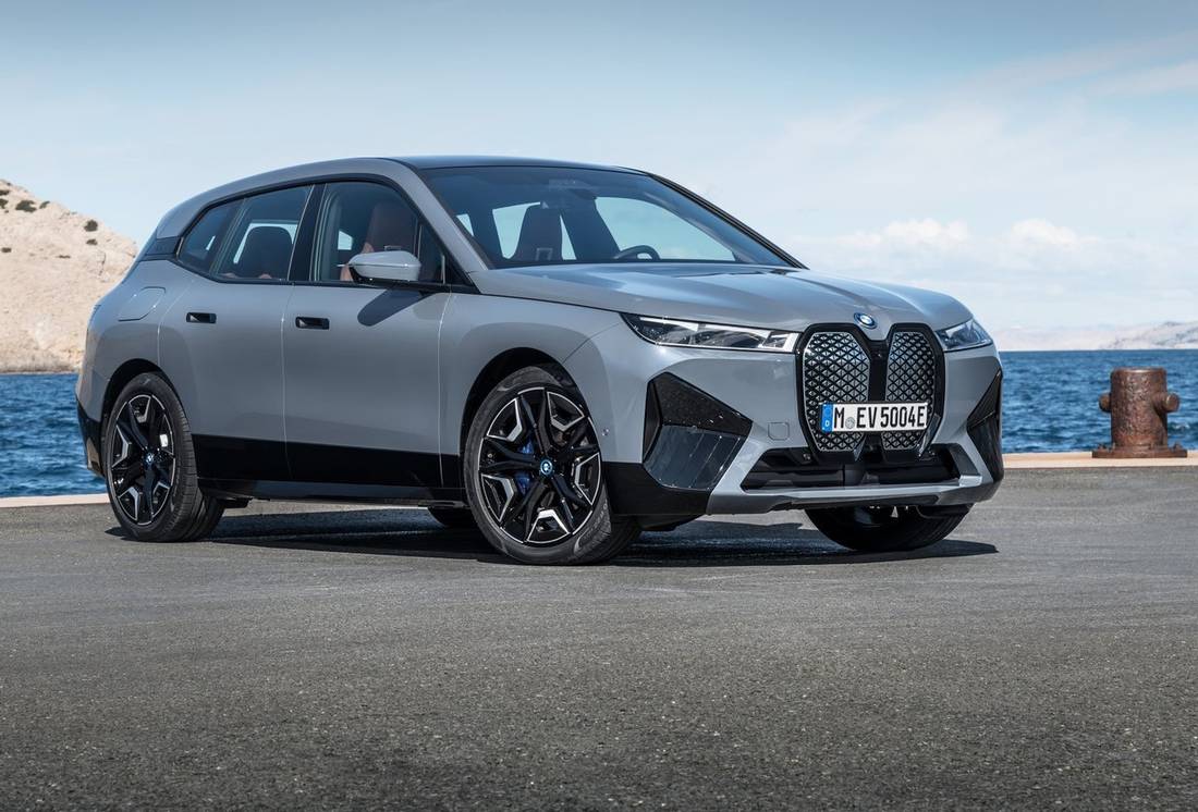 BMW-iX-2022 2