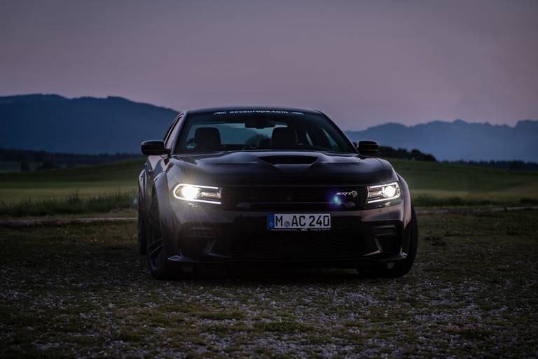 Dodge-Charger-Hellcat-Front
