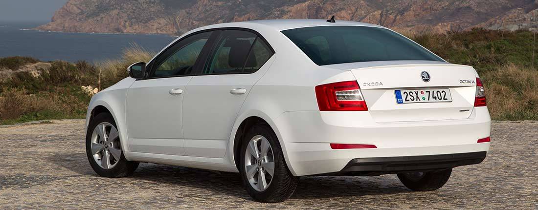 skoda-octavia-greenline-back