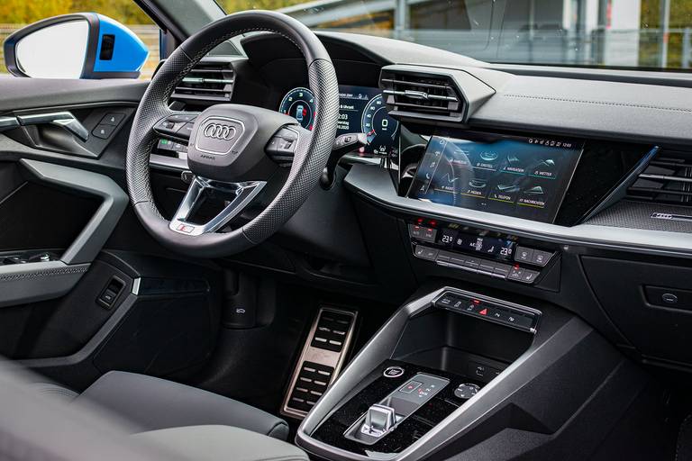 Audi-A3-Limousine-Interieur
