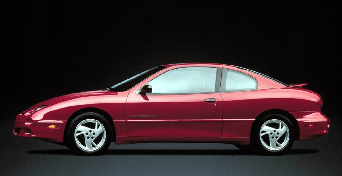 pontiac-sunfire-side