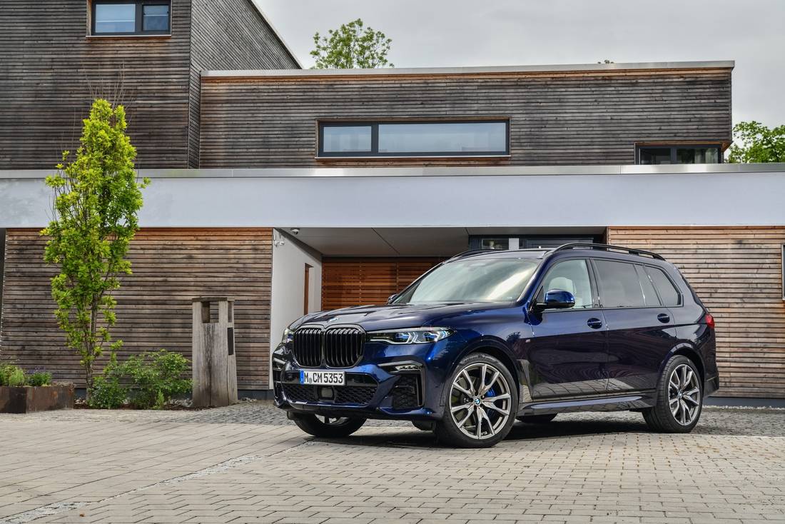 BMW X7