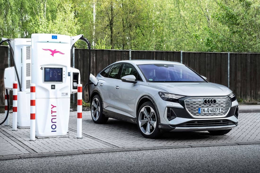 Audi-Q4-Sportback-e-tron-50-quattro-Charging