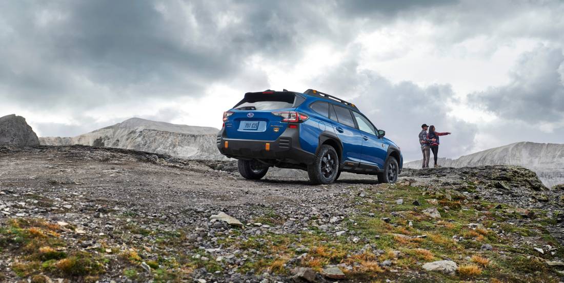 subaru-outback-wilderness-back