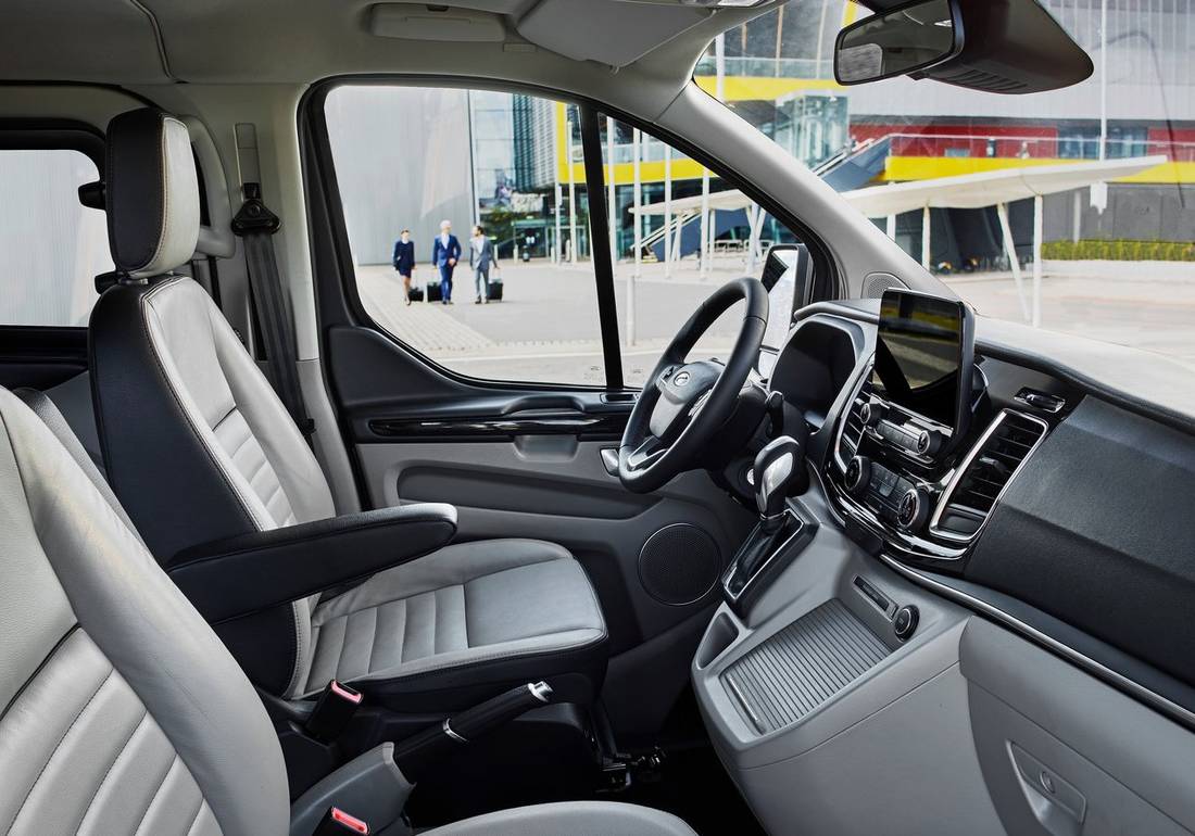 ford-tourneo-custom-interior