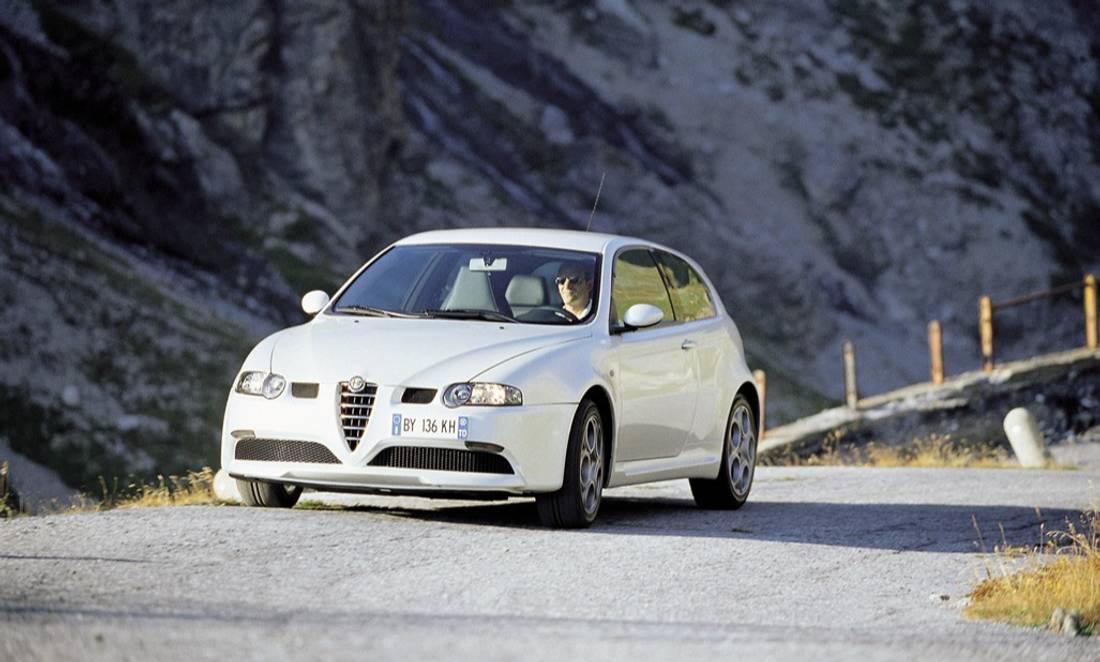 alfa-romeo-147-gta-front