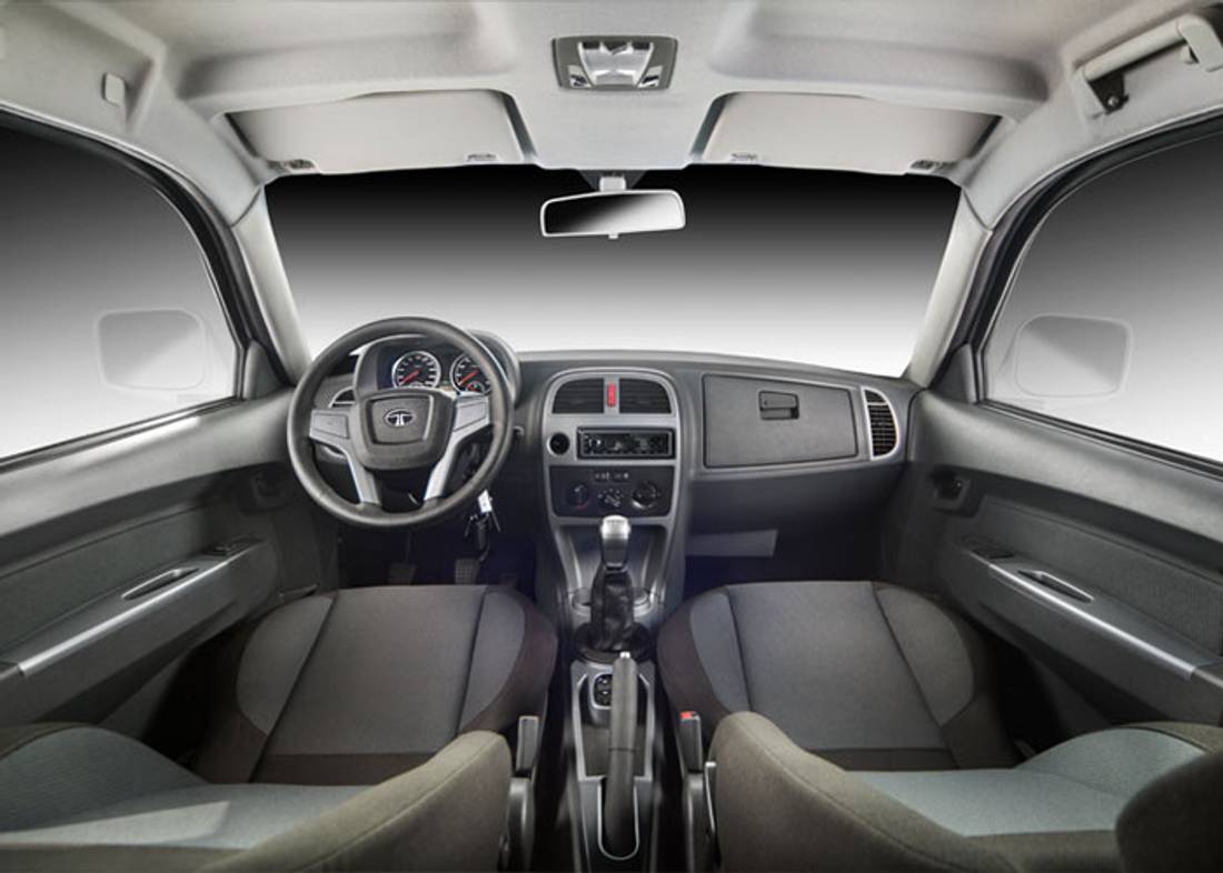 tata-xenon-interior