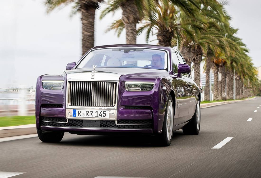 rolls-royce-phantom-series-ii-front