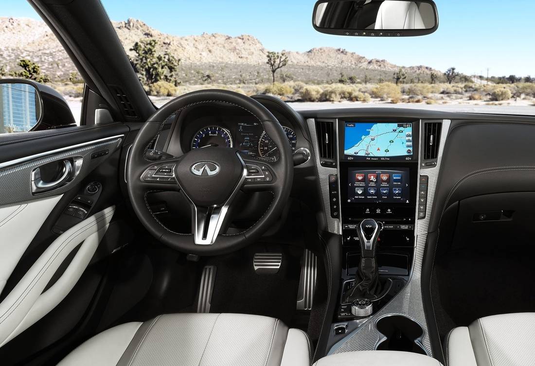 infiniti-q60-interior