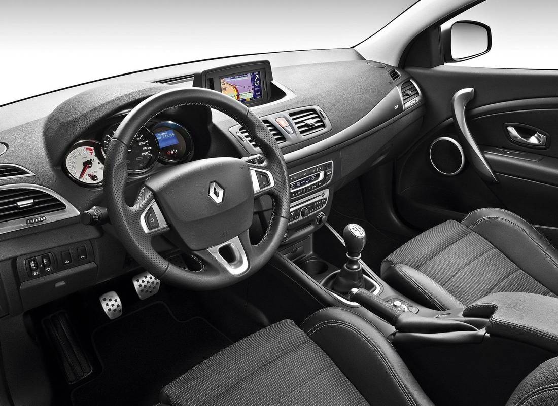 Renault-Megane-GT-Interior