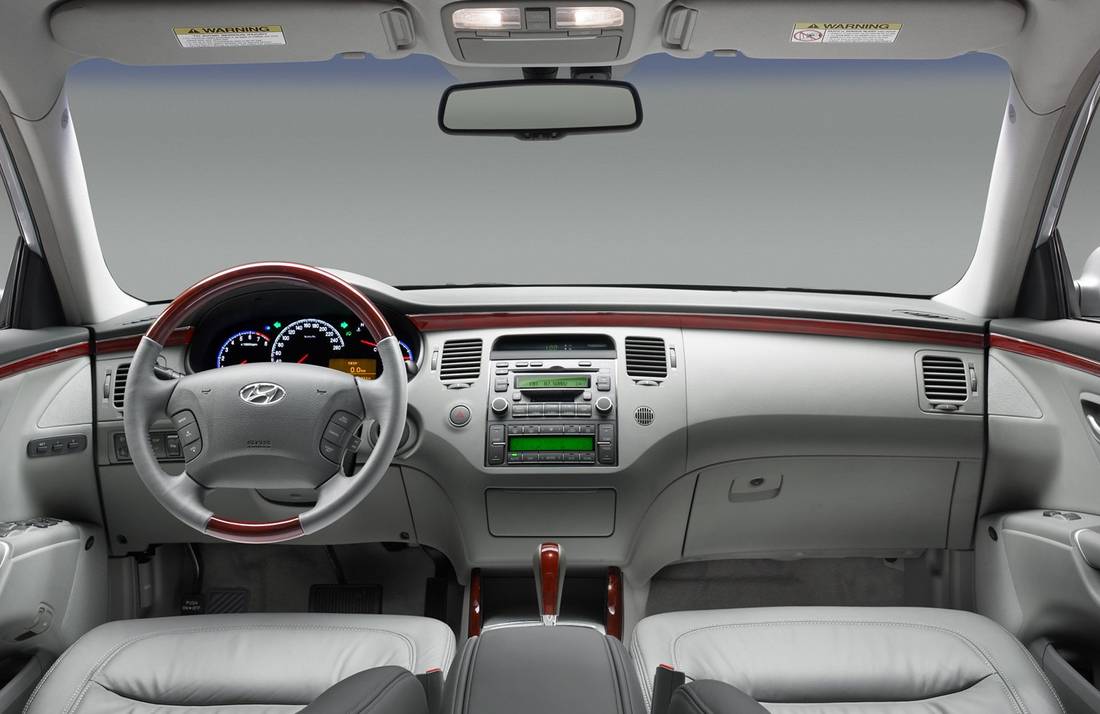 hyundai-grandeur-interior