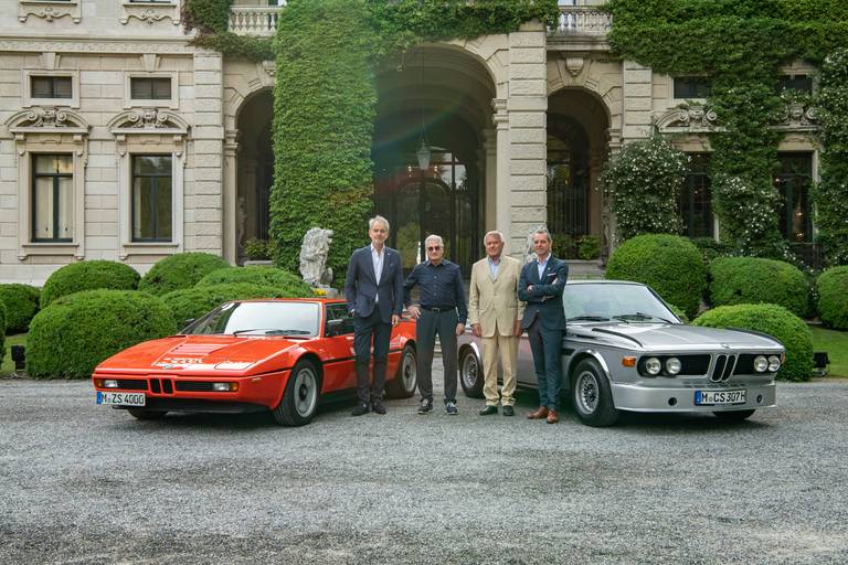  50 Jahre M GmbH, 50 Jahre Designgeschichte: BMW Group Design-Chef Adrian van Hooydonk trifft auf Giorgio Giugiaro (Designer BMW M1), Jochen Neerpasch (Mitbegründer M GmbH) und Franciscus van Meel (Leiter M GmbH).