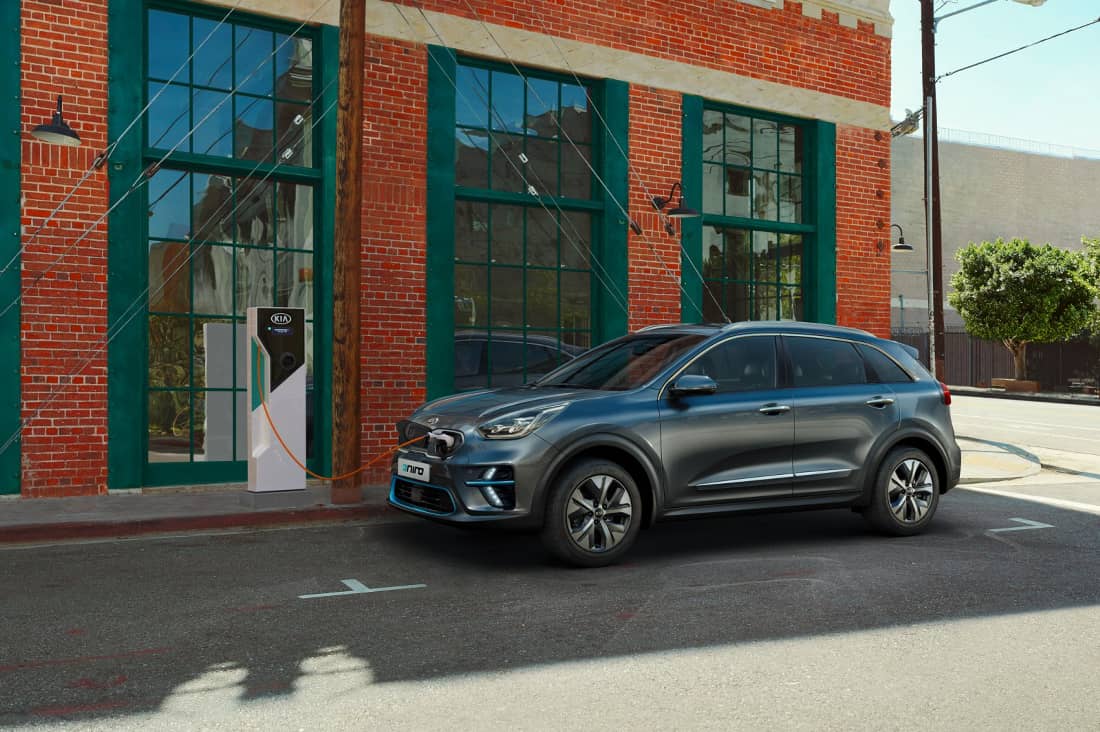 conservatief krokodil Regeneratief Prijs Kia e-Niro: waarom de suv nu duizenden euro's goedkoper is -  AutoScout24