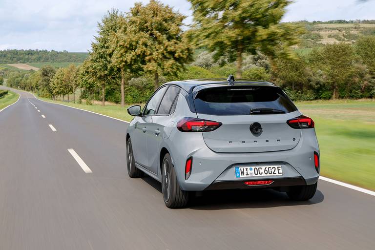 In addition to the two BEV variants, three petrol engines also remain in the range.  The cheapest (combustion engine) Corsa starts at 19,800 euros.