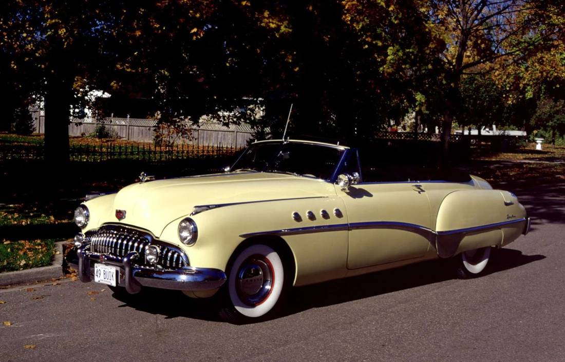 buick-roadmaster-front