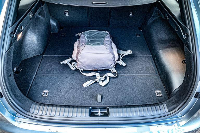 Kia-Ceed-Sportswagon-Rear-Trunk